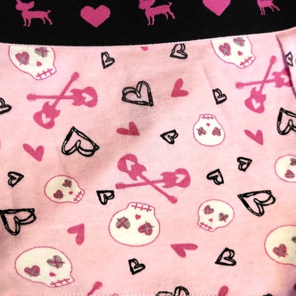 REQUEST Y2K Pink Pajama PJ Shorts Skulls/Guitars/Hearts/Cats Size Medium - Picture 3 of 4